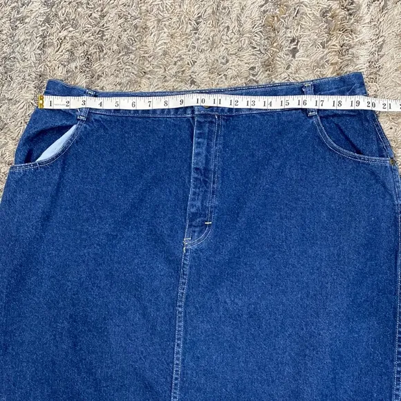 Vintage midi length denim skirt diagonal detail on the back made in USA 18-20
