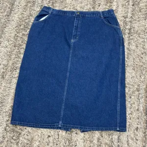 Vintage midi length denim skirt diagonal detail on the back made in USA 18-20