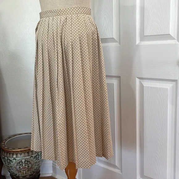 Vintage Russ skirt petite high waist pleats polkadot tan white womens size 6 USA