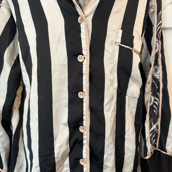 We Are Hah HAHT Striped Printed Button Down Satin Long Sleeve Pajama Shirt Sz XL