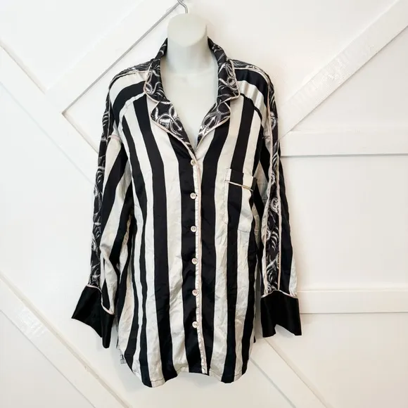 We Are Hah HAHT Striped Printed Button Down Satin Long Sleeve Pajama Shirt Sz XL