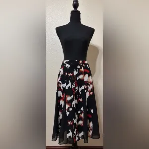 White House Black Market: Floral Midi Skirt. Size XS (0)