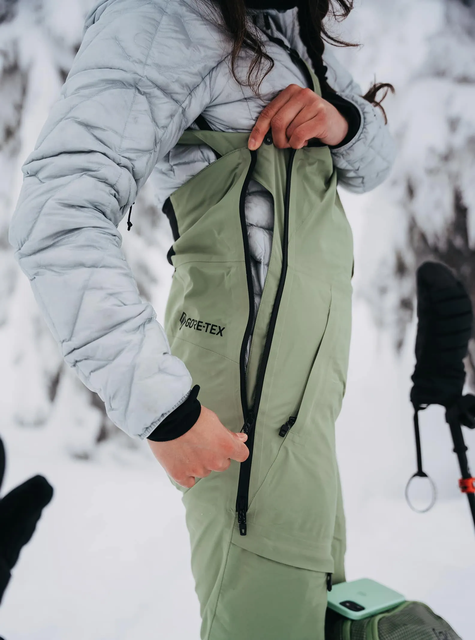 Women's [ak] Kimmy GORE-TEX 2L Bib Pants 2023