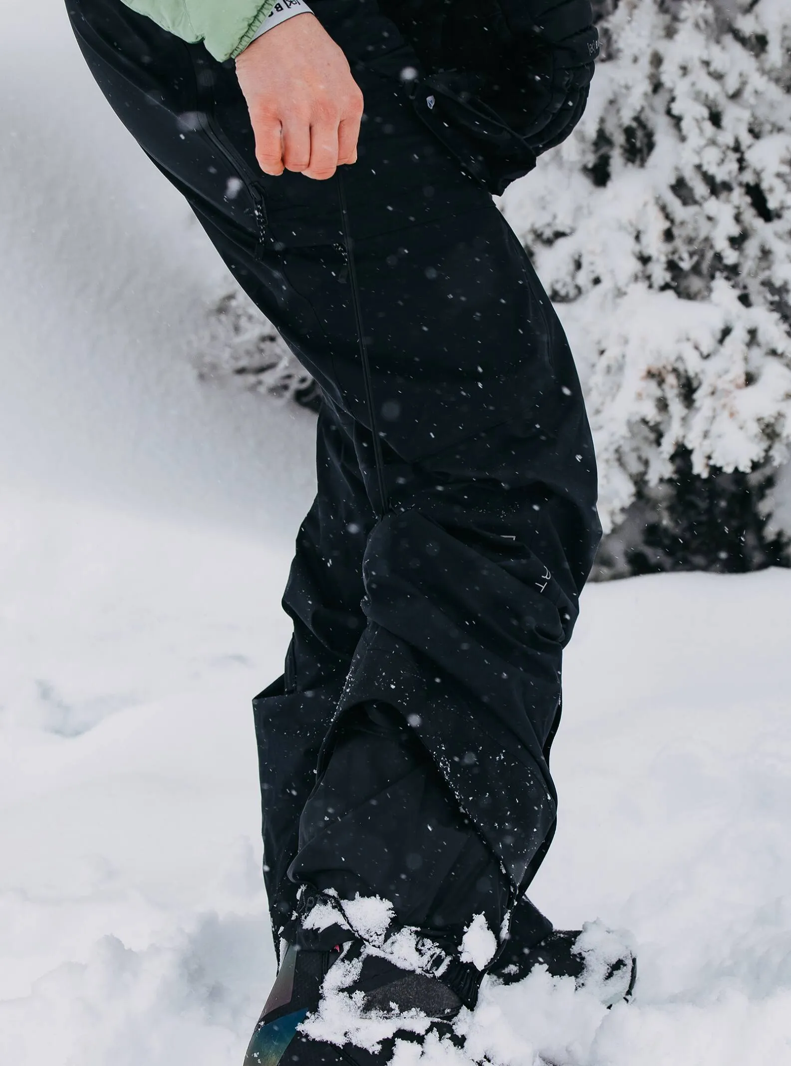 Women's [ak] Kimmy GORE-TEX 2L Bib Pants 2023