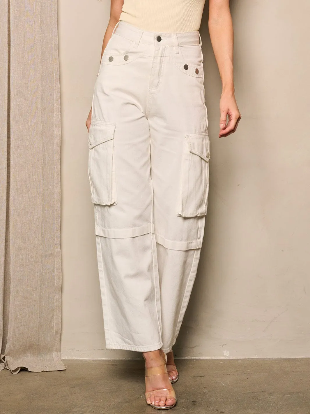 WOMEN'S BUTTON CLOSURE HIGH WAIST WIDE LEG CARGO PANTS